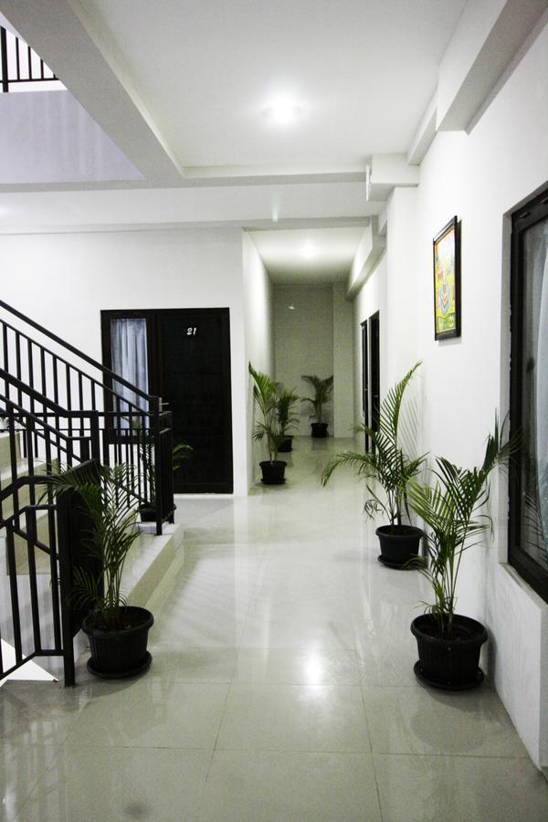 Dparagon Medokan Ayu Otel Surabaya Dış mekan fotoğraf
