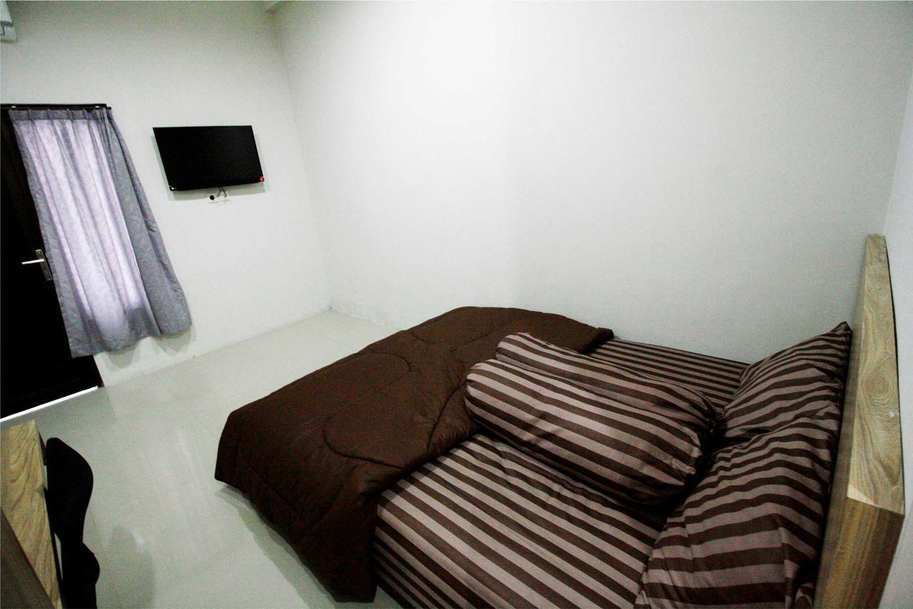 Dparagon Medokan Ayu Otel Surabaya Dış mekan fotoğraf